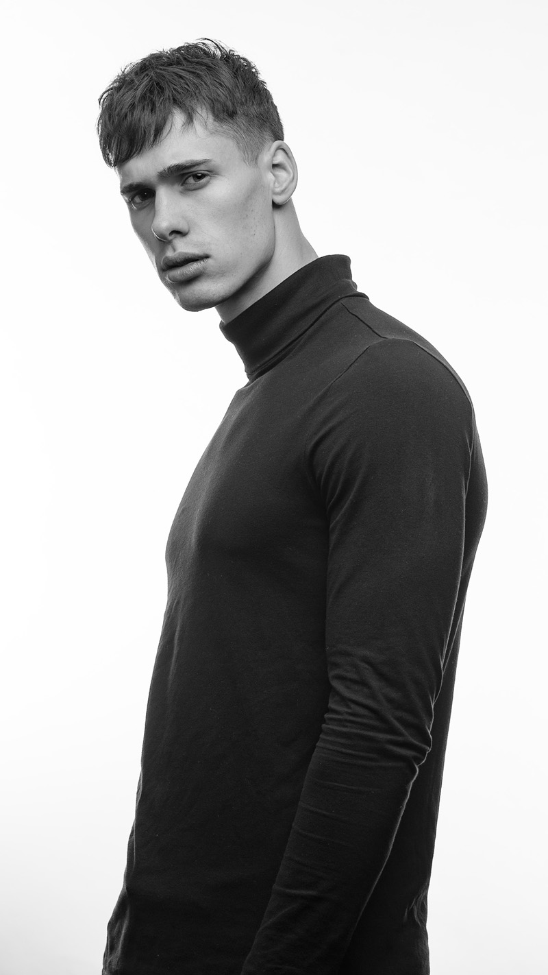 studio beauty fashion portrait